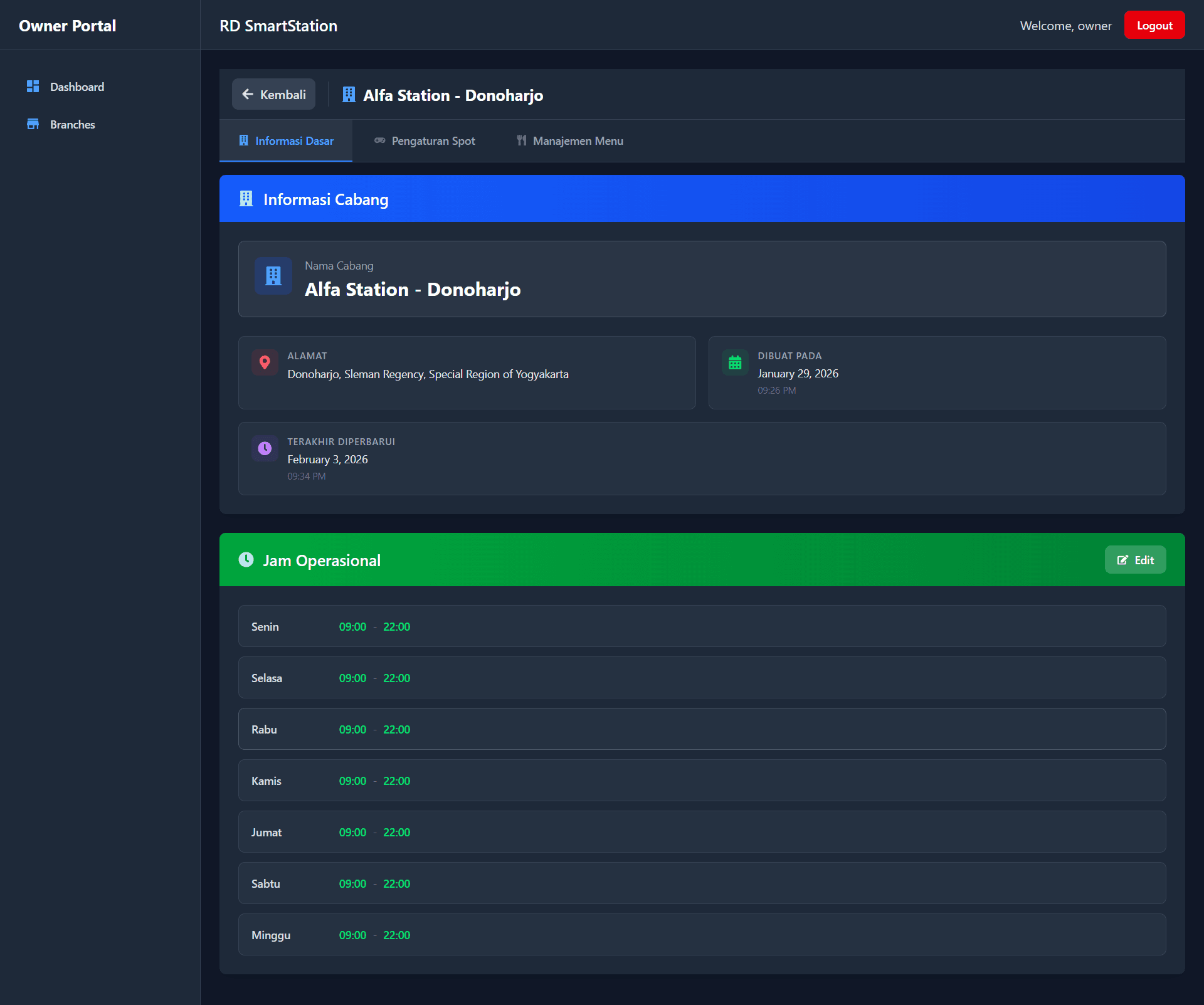 Mobile app interface showing PS5 rental control dashboard with power toggle, timer settings, and rental status
